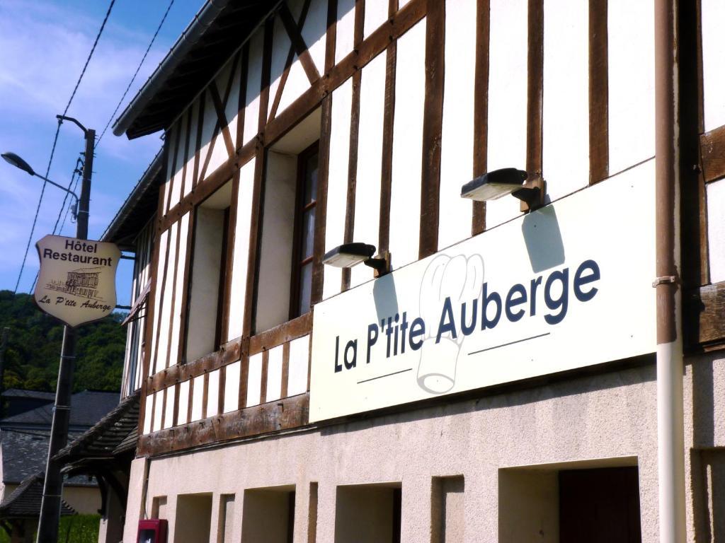 Hotel-Restaurant La P'Tite Auberge Lillebonne Екстер'єр фото